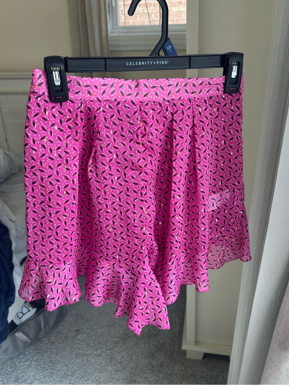 Sabina Musayev pink metallic flounce shorts size S